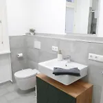 아파트 Innenstadt - 110m2 Wunderschoener Altbau Am Landesmuseum Mit 3 Schlafzimmern Und 2 Baedern *